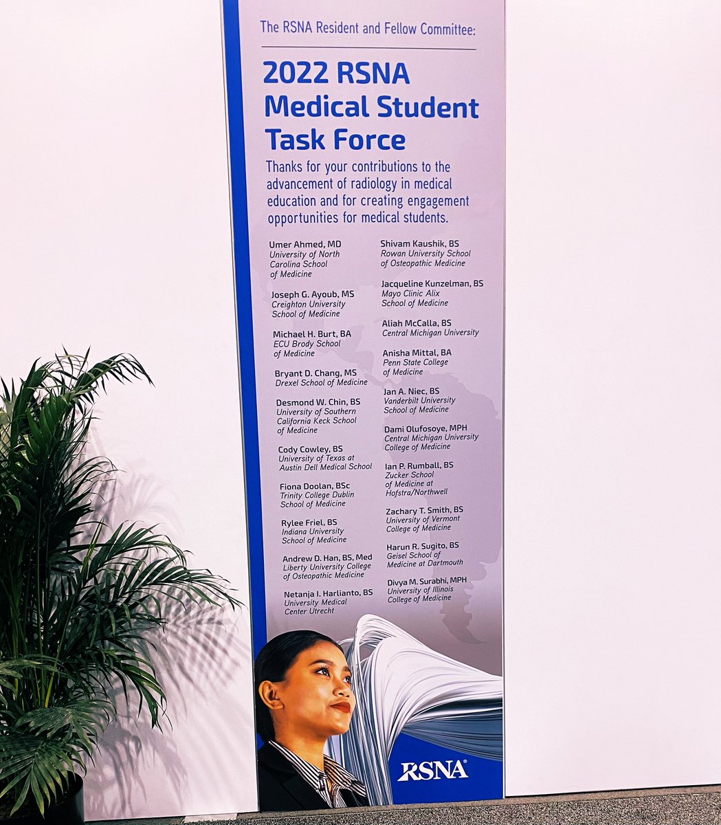 I was not expecting to see my name at #RSNA2022, but I am extremely grateful to the RSNA Medical Student Task Force for allowing me to make such great connections. It was nice finally meeting fellow members in person! #RSNA22 #RSNATrainees