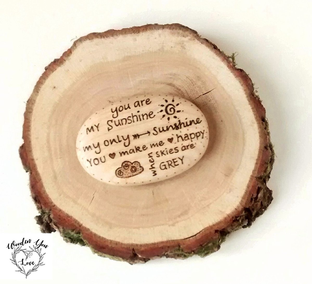 woodenyoulove's tweet photo. Looking for a thoughtful #stockingfiller for a little one? How about this hand burnt wooden pebble?
https://t.co/sTChjcWdCZ
#earlybiz #StockingStuffer #stockingfillersday #shopindie #giftideas #firsttmaster #MHHSBD https://t.co/qHW1AfPQU5