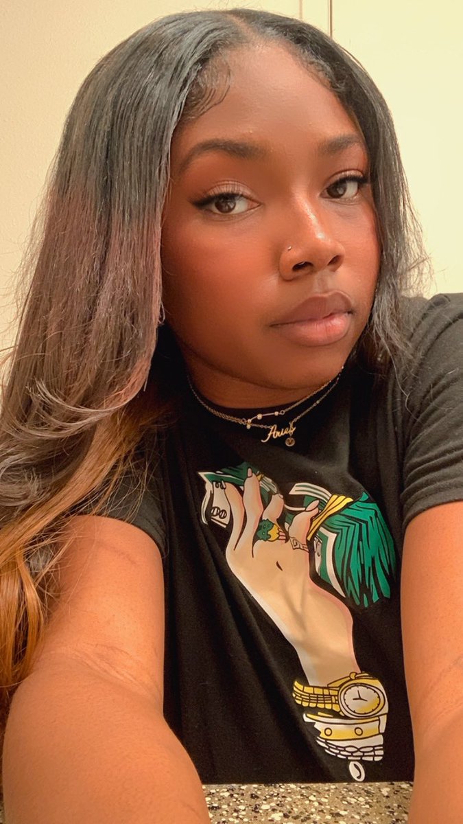 dmonche__'s tweet photo. they wanna know where I been at 💟 https://t.co/2powQRoq24