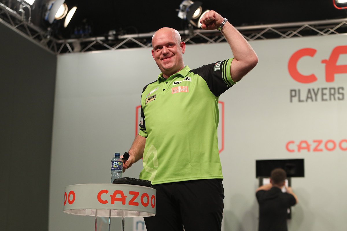 dartn_de's tweet photo. Michael van Gerwen setzte sich im Endspiel der Players Championship Finals gegen Rob Cross mit 11:6 durch und warf dabei einen 9-Darter! Es ist bereits sein 7. Titel bei diesem Turnier.
Alle Infos: https://t.co/oWc8uNZ8XM
#darts #pdc #major #pcfinals #pcf2022 https://t.co/TCVlc6lkBq