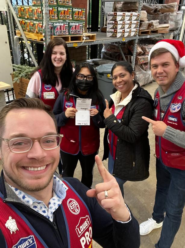 bcscott33's tweet photo. We are out here killing it in service and we have to say thank you!!! @_Whitford_Mike @dlschroder @JonesNormajo @KoPrueng @ShuellWilliam @BellAnyae @BenitoKomadina @GotoLowes https://t.co/zGACT1Mxem
