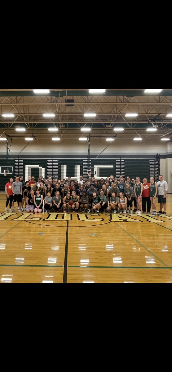 So grateful to share the gym floor with our players and the significant women in their lives! Practice today was a great reminder of my WHY. Thank you to everyone that joined in on all the laughter and hoops! We’ve got some hooper moms too! I’ll take our 5 vs any!