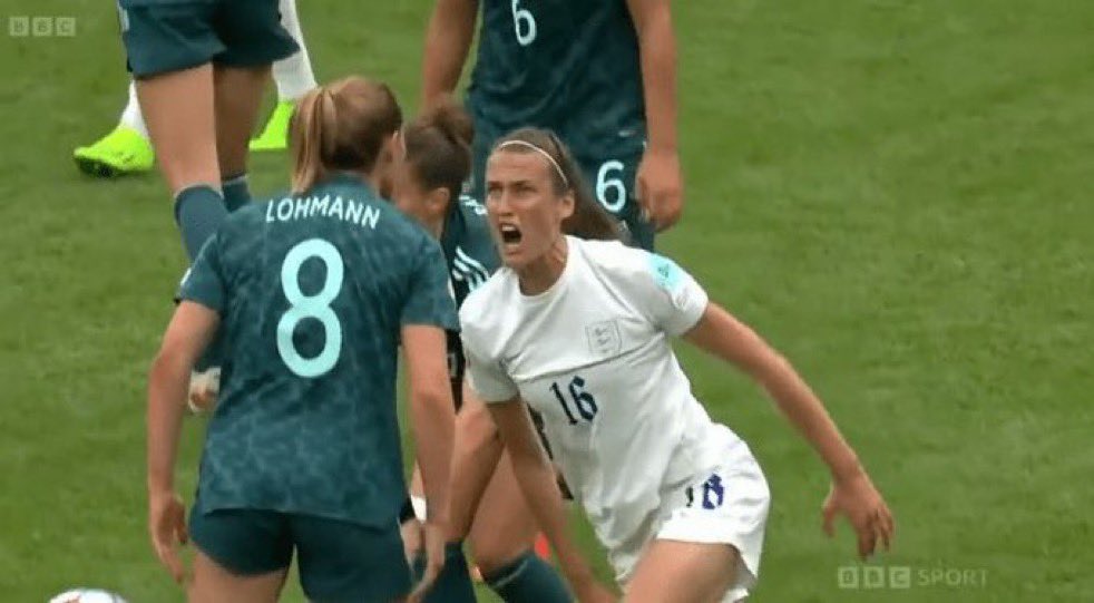 ImACelebReactz's tweet image. Ladies and gentlemen, the NEW queen of the jungle! 👑 #imaceleb