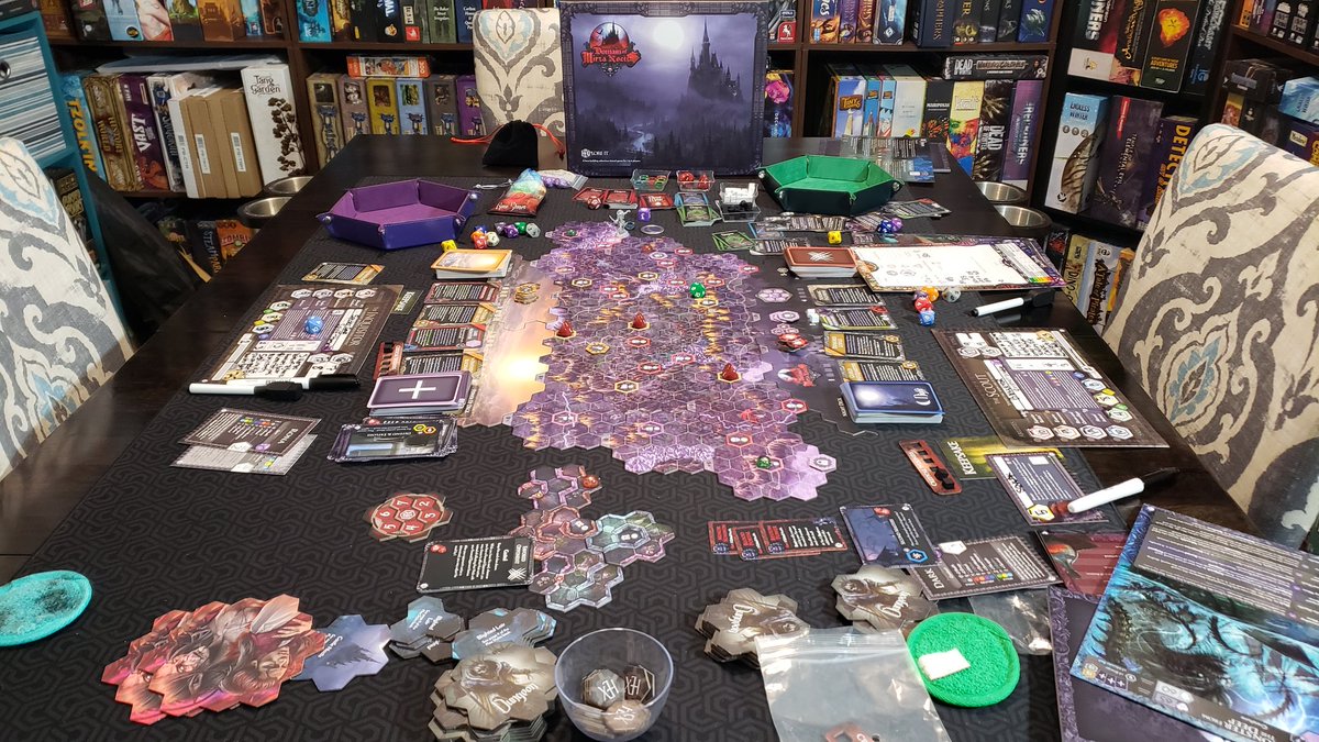 <a href="/Anahressa/">Ɱօէհҽɾ օƒ ƓօβӀìղʂ</a> and I finally got the latest entry in one of my favorite #boardgame series to the table! @HEXploreIt: Domain of Mirza Noctis is easily one of the most gripping in the line, and does a great job of adding just enough variety to make the game feel different, 1/2