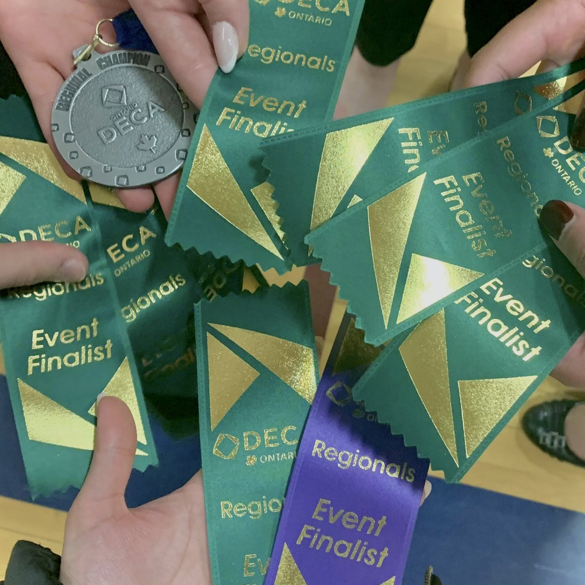 Yesterday our members competed at the Ontario DECA Peel Regionals Competition. In total, our chapter won 1 medal and 14 ribbons! Outstanding job from all of our Lancers! 💙

Congratulations and good luck to those moving on to Provincials! 🎉