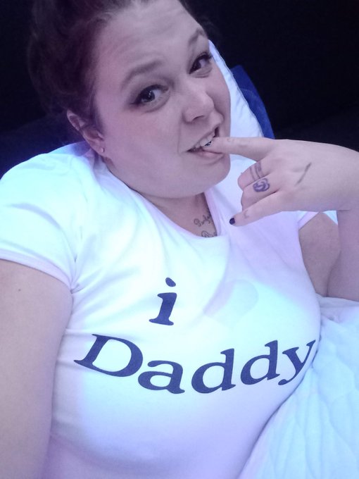 Love a lazy Sunday in my I &hearts; Daddy outfit from little for big Took lots of photos the last couple of<a href="/tag/lazysunday"class="tags"><span>#lazysunday</span></a><a href="/tag/bbw"class="tags"><span>#bbw</span></a><a href="/tag/camgirl"class="tags"><span>#camgirl</span></a><a href="/tag/onlyfans"class="tags"><span>#onlyfans</span></a><a href="/tag/littlefo"class="tags"><span>#littlefo</span></a>