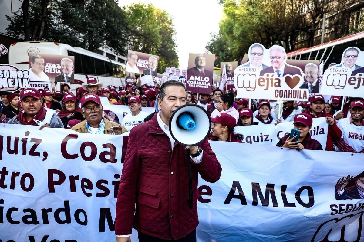 RicardoMeb's tweet photo. #Coahuila en defensa de la #4T #TodosConAMLO #MarchaDelPueblo. Muchas gracias a dirigentes, activistas, legisladores y más de 4,000 coahuilenses presentes en este evento histórico. https://t.co/tnWs61qxZA