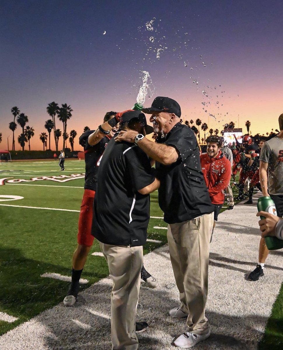 Jackson Weed (@coach_jweed) on Twitter photo 2022 Beach Bowl Champs 🏝✔️
2022 APC Conference Champs 🏆✔️
18 All-Conference Selections 🫡✔️
Top 3 in the state - Offense, Defense, Special Team 📈✔️
Doesn’t get any better then <a href="/SBCCFootball/">SBCC Football</a> ‼️ 2022 Beach Bowl Champs 🏝✔️
2022 APC Conference Champs 🏆✔️
18 All-Conference Selections 🫡✔️
Top 3 in the state - Offense, Defense, Special Team 📈✔️
Doesn’t get any better then <a href="/SBCCFootball/">SBCC Football</a> ‼️