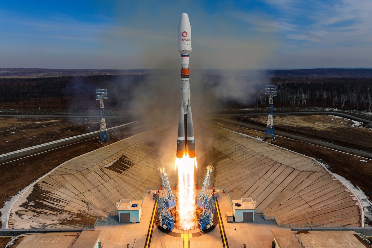 lfarrec's tweet photo. Roscosmos:
Comúnmente conocida como Roscosmos y llamada Agencia Espacial Federal de Rusia hasta su reestructuración en 2015, ​es una organización estatal de la Federación de Rusia responsable del programa de vuelo espacial y cosmonáutica. https://t.co/BMAj0JbrNg