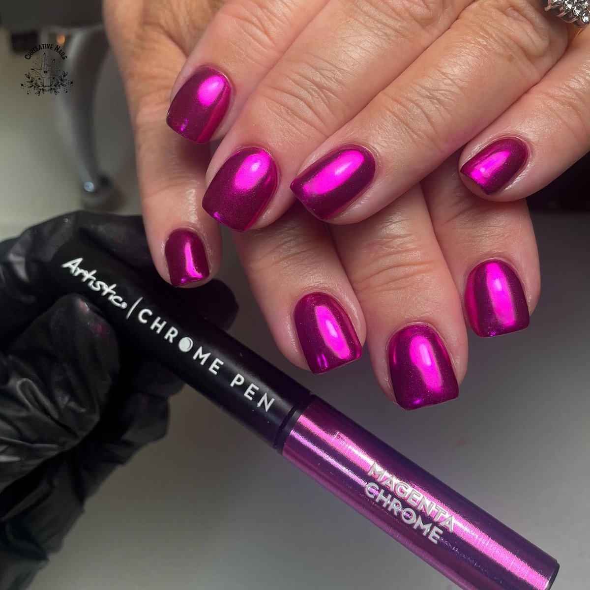 Artistic_Nail's tweet photo. Are your clients nails THIS eye-catching?! 👀💖 @chreeative_nails
Shop @saloncentric (US) or @louellabelle (UK)
#ArtisticNailDesign #ArtisticNails #gelpolish #lacquerpolish #dippingpowder #nailinspo #nailsofinstagram #nailart #nailsnailsnails #nailtech #nailartist #nailpro https://t.co/niRrSzrZ13