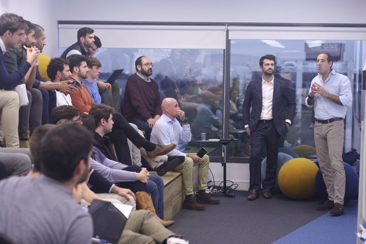 [Training] - ¡Continuamos aumentando nuestro conocimiento en el sector #banca! José María Gamir,  Organization &amp; Business Agility Group VP at <a href="/Santander/">Santander</a>, ha profundizado en la #Transformación del Santander y la priorización de las inversiones de #negocio 🔝