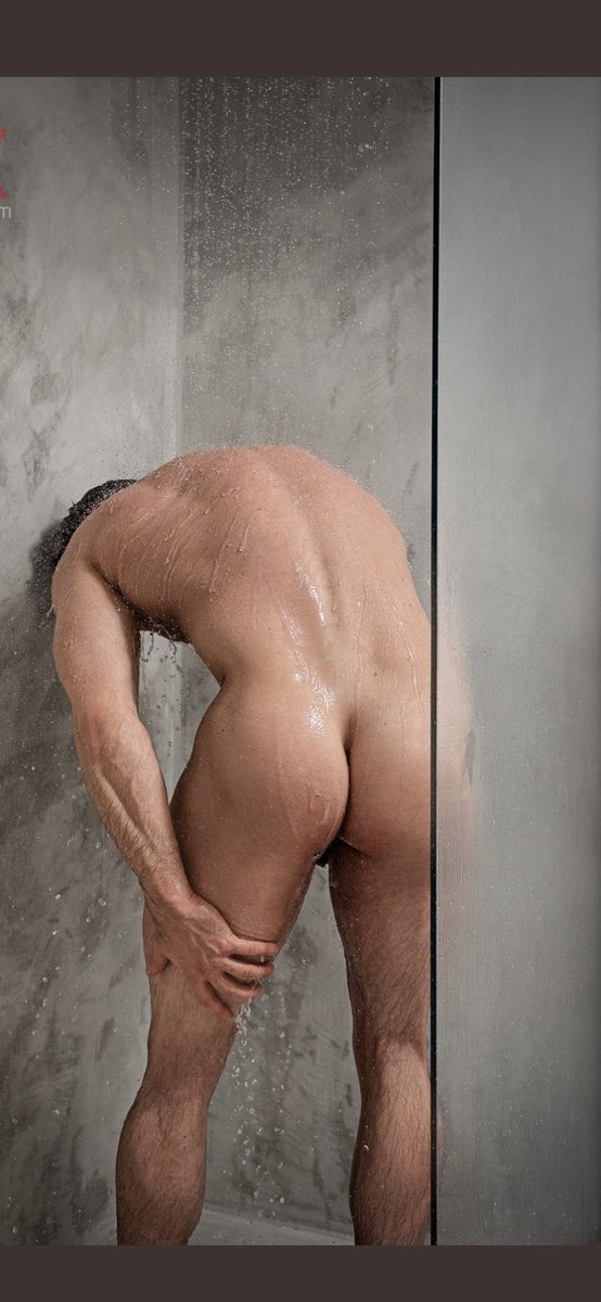 LDN9inchesFun's tweet photo. Who wants to Join me in the shower. #ahower #daddy #ass #gay #gatsex #gaybro #gaylondon #LondonBoy #London_Boy https://t.co/Xni9hD76VO
