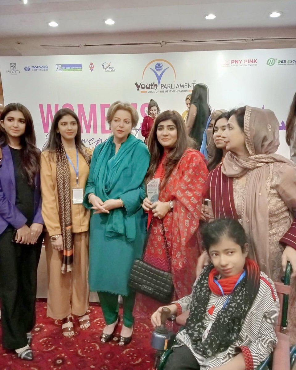 SK_Bakes's tweet photo. Its honoured to meet and talked with well known Politician/Social Activist Ms. Shaista Pervaiz Malik (MNA PML-N) at Nissa Award 2022
@shaistapervaiz 
#Nisaaward2022 #womenempowermentSummit #spiritualcounselor #womeninpakistan #Youth #YPPC https://t.co/pDefYMUy3F