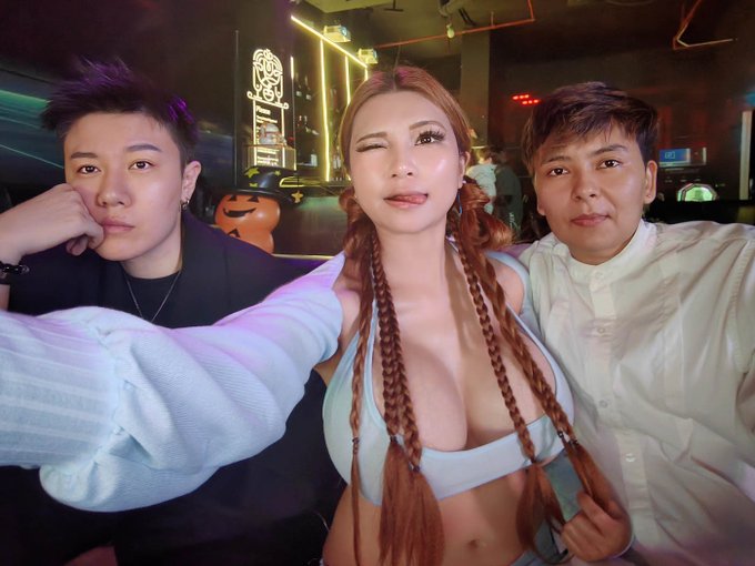 Looks like things are going to get interesting in Shenzhen in the next few months so one last big night