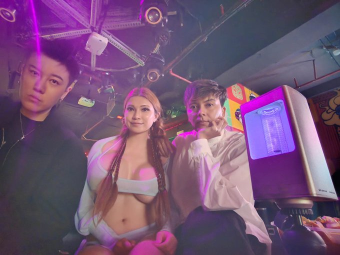 Looks like things are going to get interesting in Shenzhen in the next few months so one last big night