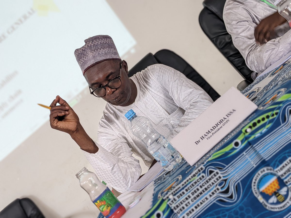 capsa_acep's tweet photo. The Industrial pharmacy week was graced by a plethora of talents and leaders in the Pharmaceutical industry.   

Representatives from IGPSL , DPML, the National Pharmacists' Council, Africure Pharmaceuticals, Sloy Pharmaceuticals , our lecturers shared with us presentations..
1/3 https://t.co/y6WNQmA43y