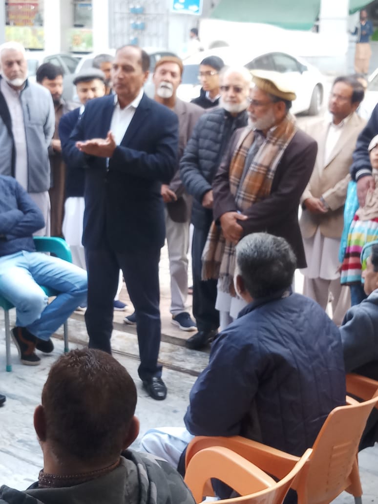 DHA2Khidmat's tweet photo. Jeet Kaa Nishan Tarazoo. 
Alhamdulillah DHA 2 Khidmat Group held a massive gathering of its supporters and voters on the occasion of the opening of its election office at Punjab Cash &amp; Carry near gate 2 of DHA phase 2 for local body elections to be held on 31 Dec 22 InshaaAllah. https://t.co/KrMJz7bSez