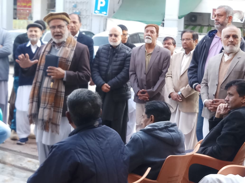 DHA2Khidmat's tweet photo. Jeet Kaa Nishan Tarazoo. 
Alhamdulillah DHA 2 Khidmat Group held a massive gathering of its supporters and voters on the occasion of the opening of its election office at Punjab Cash &amp; Carry near gate 2 of DHA phase 2 for local body elections to be held on 31 Dec 22 InshaaAllah. https://t.co/KrMJz7bSez
