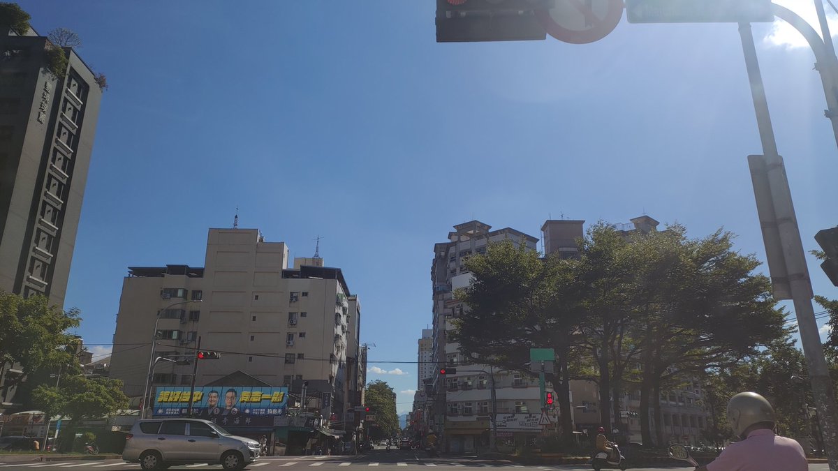 craterw_MORE. tweet media