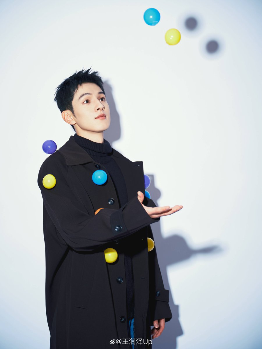 wangrunzePH_'s tweet photo. [281122]
王润泽Up Weibo Update

New Year and New Weather!

HAPPY BIRTHDAY, OUR BELOVED RUNZE! 

#WangRunZe #王润泽 #WangRunZePH https://t.co/3oYaePbqiD