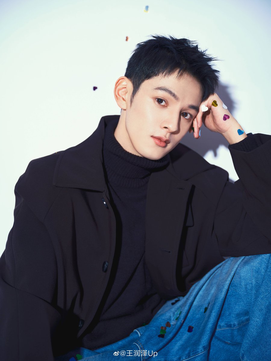 wangrunzePH_'s tweet photo. [281122]
王润泽Up Weibo Update

New Year and New Weather!

HAPPY BIRTHDAY, OUR BELOVED RUNZE! 

#WangRunZe #王润泽 #WangRunZePH https://t.co/HM0ONzTdrV