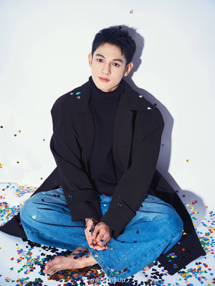 wangrunzePH_'s tweet photo. [281122]
王润泽Up Weibo Update

New Year and New Weather!

HAPPY BIRTHDAY, OUR BELOVED RUNZE! 

#WangRunZe #王润泽 #WangRunZePH https://t.co/HM0ONzTdrV