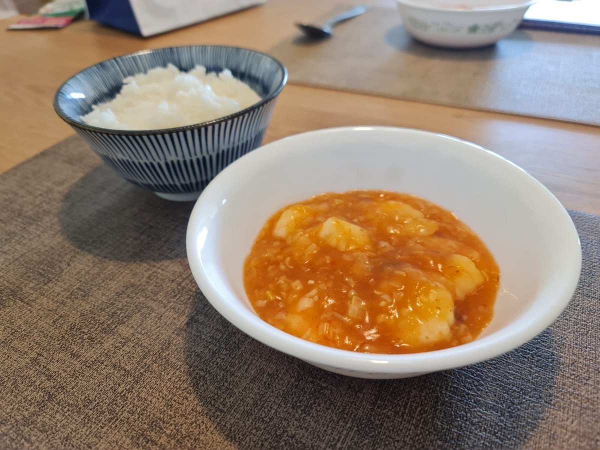 TORA_HOMECOOK's tweet photo. 日本男生做了乾燒蝦仁。
Japanese guy cooked Shrimp with chili sauce.
エビチリ作りました．
#乾燒蝦仁
#エビチリ
#日本菜　
#日式料理 
#日本家庭料理
#japanesedish 
#japaneserecipe 
#japanesehomecooking 
Follow 
@TORA_HOMECOOK

Check recipe here 做法 https://t.co/Py2ILGwdxw https://t.co/ReXmiS4b80