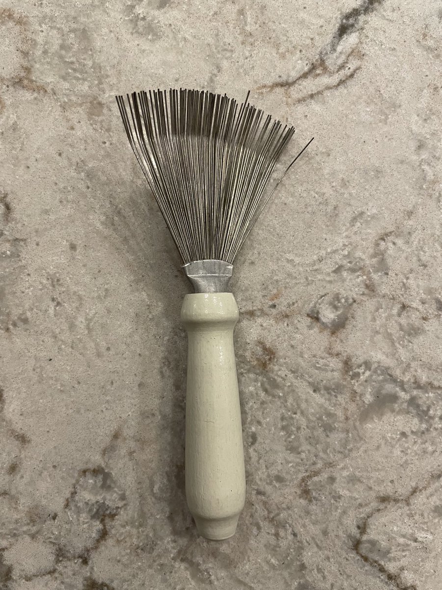 NeilGroat10's tweet photo. ⁦@FullerBrush1906⁩, can you help us figure out what this may have been for?  Roughly 5”-6” long. https://t.co/vet9TqhX7W