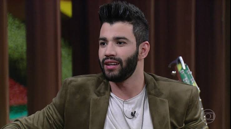 🚨 Gusttavo Lima: "Estou indo embora e só volto ao Brasil quando Bolsonaro voltar ao Planalto"

Disse o sertanejo ao colocar sua mansão à venda