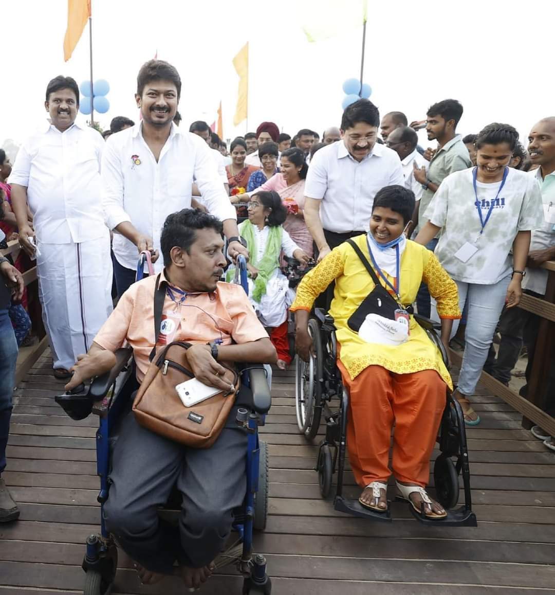 elayarjal's tweet photo. #picoftheday 😍❤🏴🚩
#DravidianModel 🏴🚩
#HBD_CHINNAVAR ❤💐
Annan ❤
Udhayanidhi Stalin MLA 🏴🚩 #HBDUdhay https://t.co/NvY09mHPKf