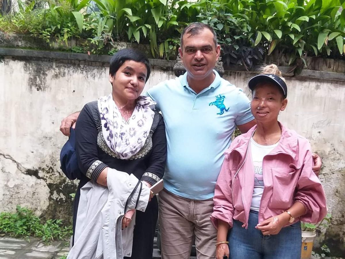 nepalminute's tweet photo. The crusader’s new mission: building specialised hospitals in east and west Nepal
@sakshireports has more--
https://t.co/xnSsZiPxgh

#NepalMinute #OutOfOrdinary #NM #acid #victim #hospial #health #fire #Nepal https://t.co/uBmH3G30GB