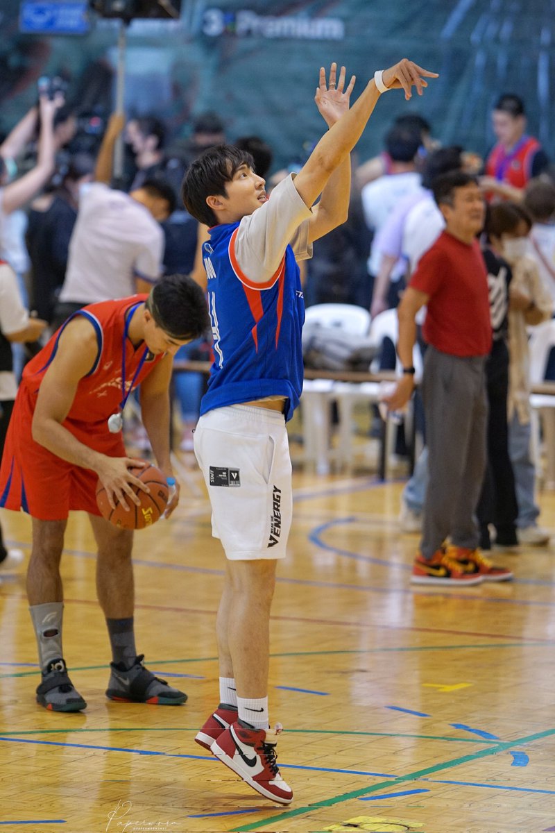 paperworm_shot's tweet photo. พี่ตาธารเป็นนักบาสจริงๆนะ @judo_tantachj 🏀🔥

#3PlusStarMatchBasketball
#3PlusBasketballStarMatch 
#judo_tantachj https://t.co/mulPTTmFa2