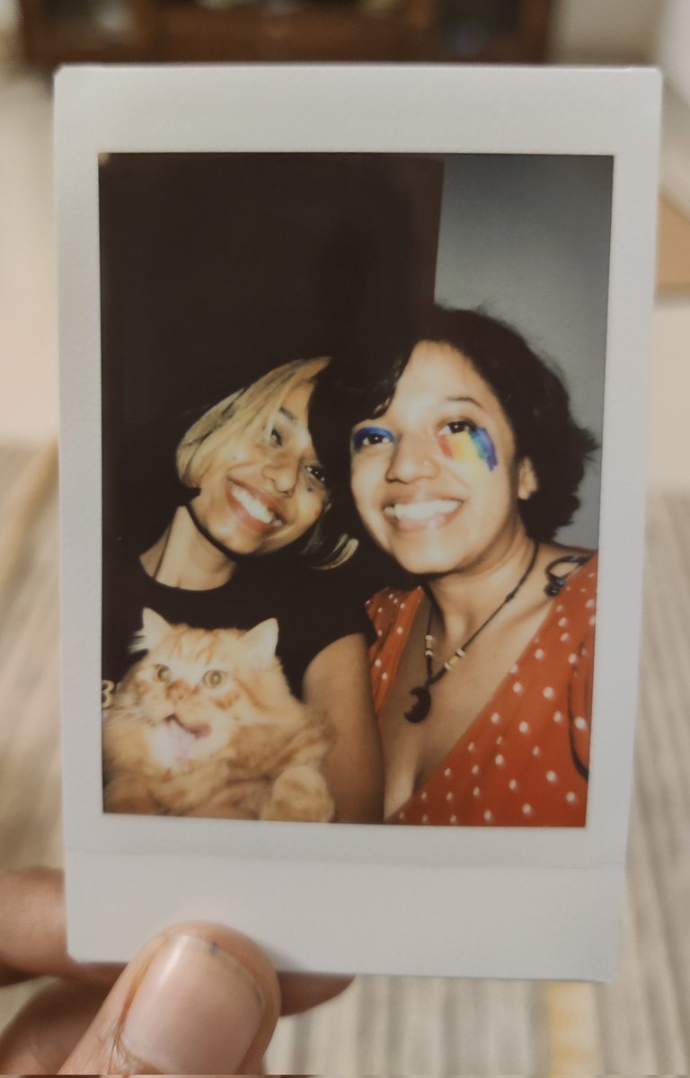 Relackssss's tweet image. First pride with best company ❤️🏳️‍🌈 @yaarumille