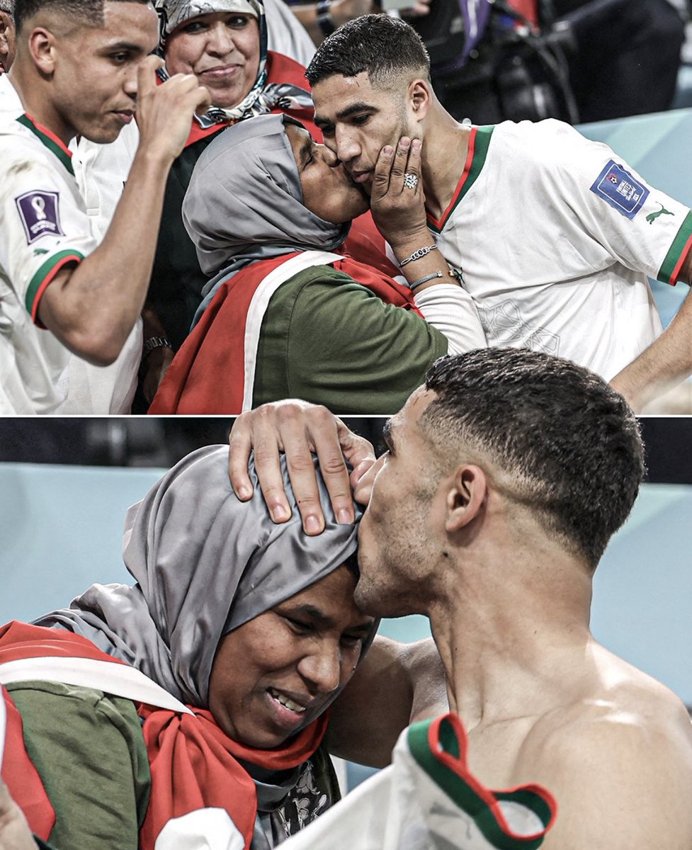SonnyBWilliams's tweet photo. Mashaallah you can really feel the mothers love in this picture. Reminds me of the Tunisian family whom I learnt about Islam from, the rock of the family who always made me feel like I was her own son l. Allah bless her 🤲🏽❤️ https://t.co/bygxKLXQm3