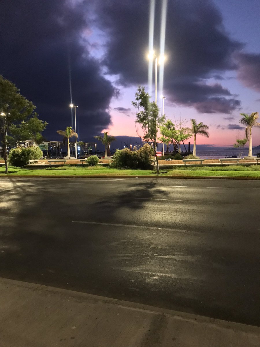 roa09cont's tweet photo. 😶‍🌫️ https://t.co/HUwjP4aTvQ