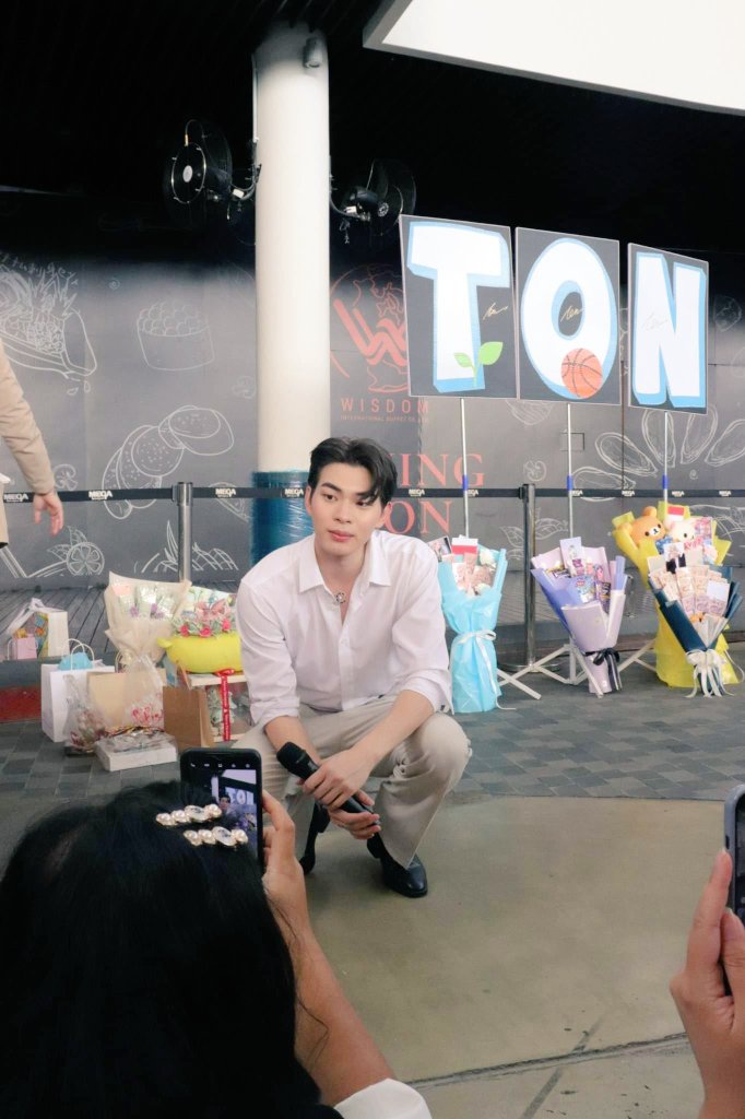 Add17252577's tweet photo. หายไวนะลูกมามี้เป็นห่วง @mytonsrn
#mytonsrn
#ต้นรักของศรัณญ์
#มามี้คู่แฝด
#มามี้อี๊ดแอ็ดของต้นรักศรัณญ์
#addphoto https://t.co/Lf4oBG6pLD
