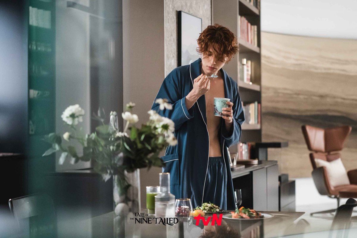 actor_wookie's tweet photo. mint choco, anyone? https://t.co/BVhbfFOV5s