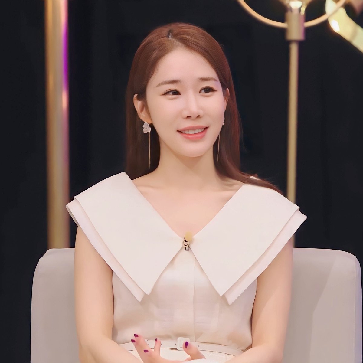 143_innaiu's tweet photo. Be your own kind of beautiful ๐โจ
We love & support you @ yooinna ๐
#YooInNa #versatileactress #hallyuqueen #djinna #generous #icon #legendary #kdrama #goblin #touchyourheart #snowdrop https://t.co/Es828CJPL2