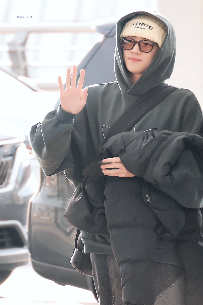 tulip_1206's tweet photo. 𝟮𝟮𝟭𝟭𝟮𝟴
#재찬 #박재찬 #JAECHAN #DKZ https://t.co/sXpJvyfVbO