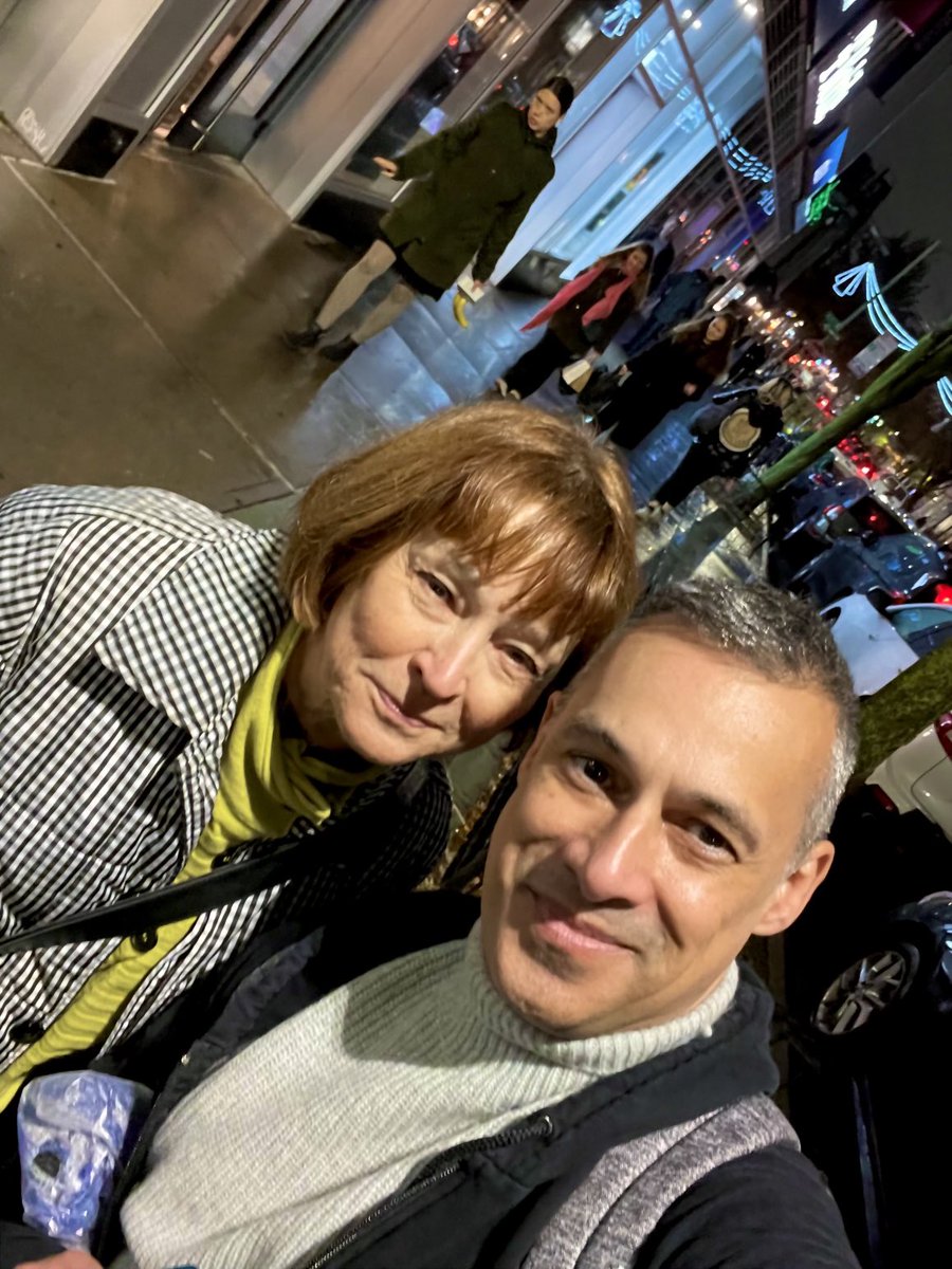 We shopped until we dropped thank you Brooklyn 💕

Thank you ⁦<a href="/FrankandOak/">Frank And Oak</a>⁩  

⁦<a href="/jfmouthonlegs/">Janet Fielding</a>⁩