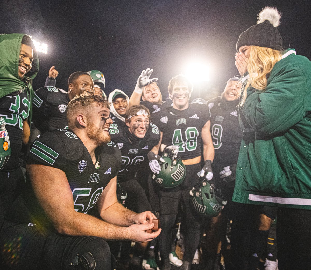 ohiou's tweet photo. Football is Family 🏈💚

#ForeverOHIO | #OUohyeah https://t.co/qEUC5fTVC5