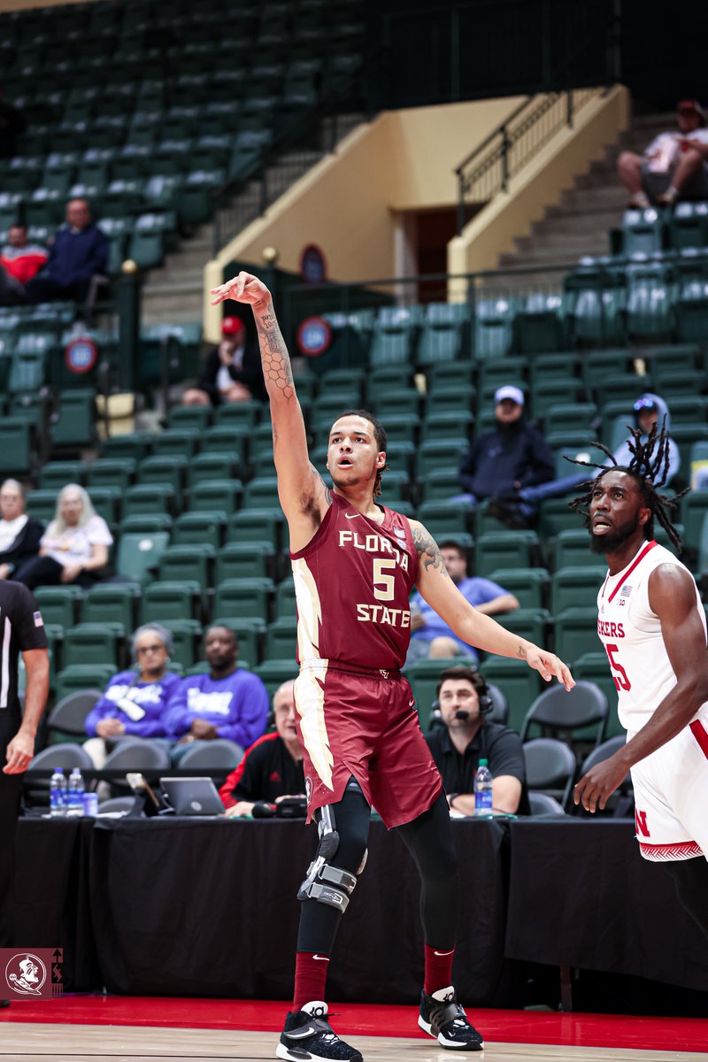 5⃣ with 5️⃣ points for the Noles

FSU 11︱Nebraska 9︱14:53 1H