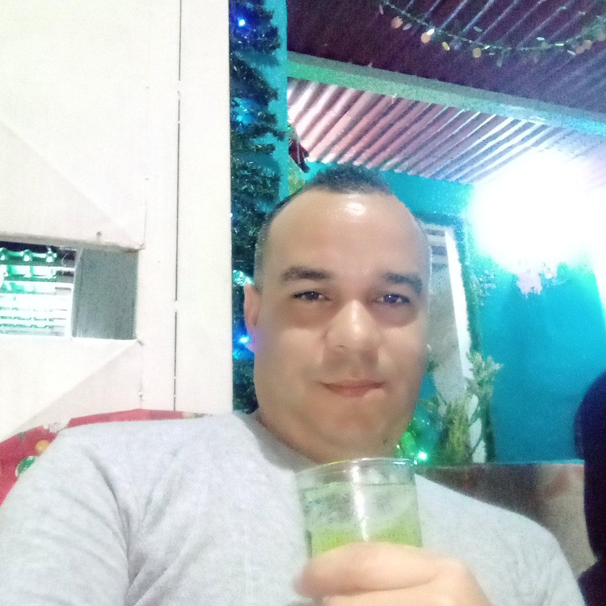 AponteGleicer's tweet photo. #NuevaFotoDePerfil https://t.co/p1K9WowY4E