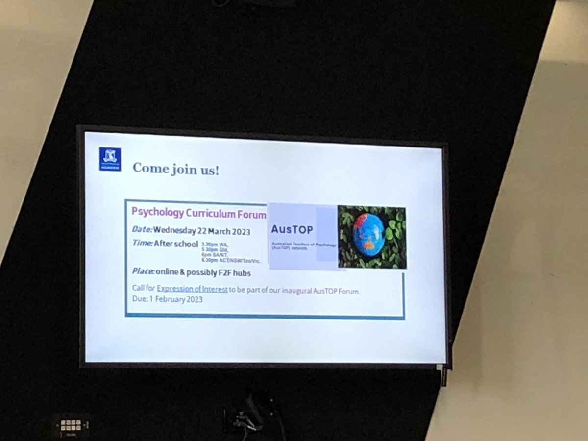 EduScholar007's tweet photo. @Stephan10005679 so expertly introducing junior #science #teachers to ways to integrate psychology into the curriculum @STAVscience #STAVCon22. Lots of great connections! @EduMelb https://t.co/9GPt8CWLLy