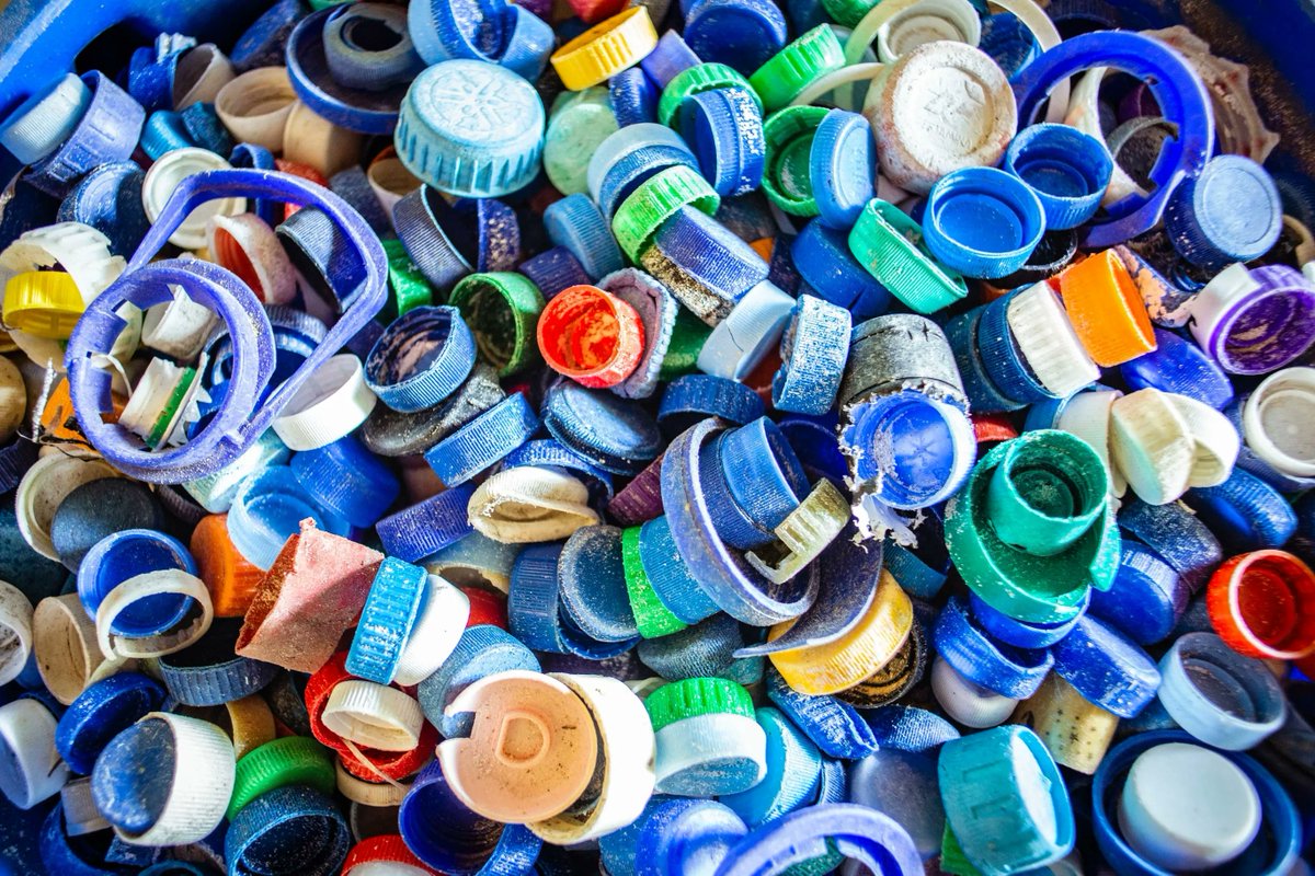 At #UNEA5, nations endorsed a historic resolution to #BeatPlasticPollution & establish an international legally binding agreement by 2024.

This week #PlasticsINC negotiations kick off in Uruguay.

bit.ly/3idxhcF