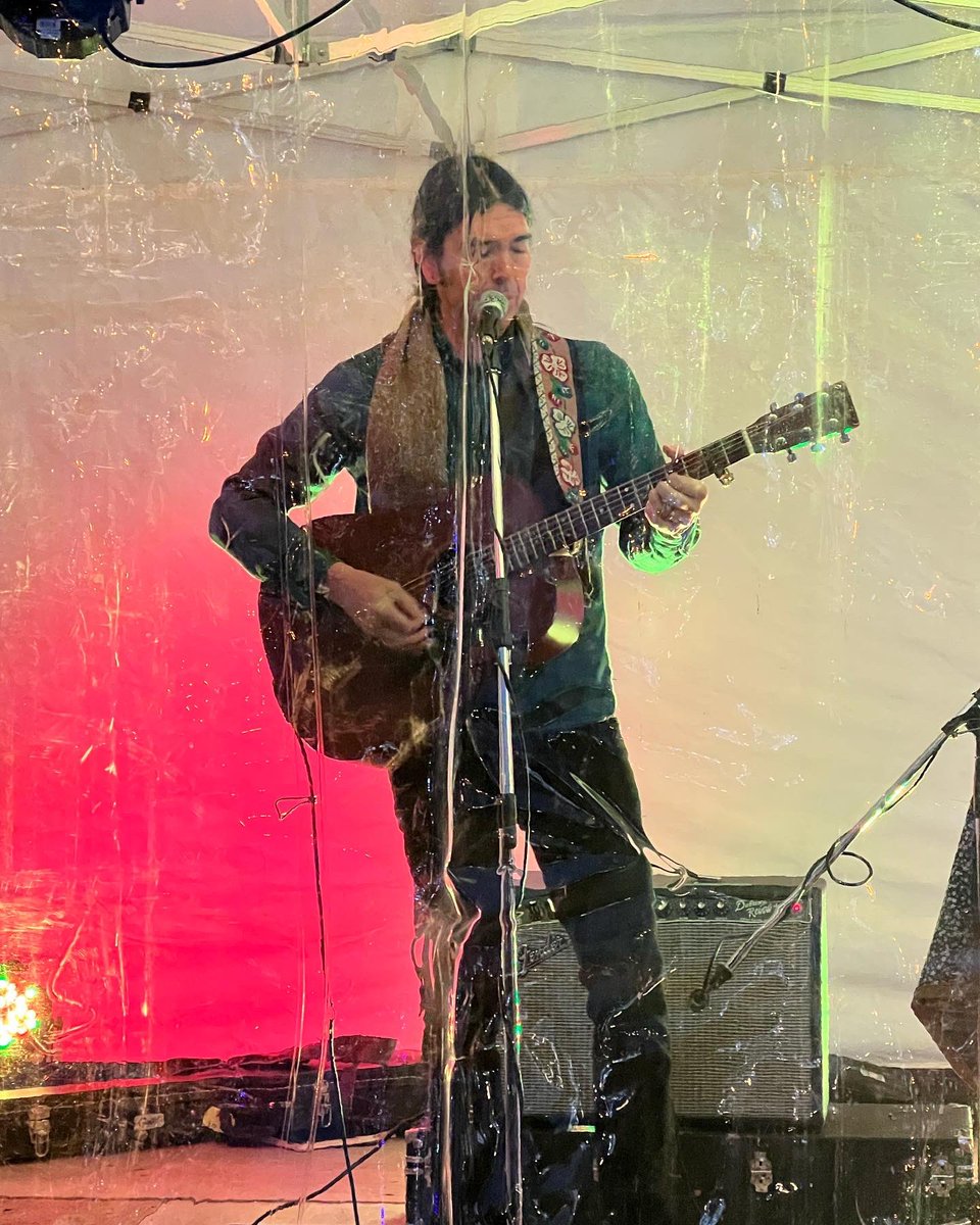 HMcPhersonNDP's tweet photo. Such fun at the @oldstrathcona #winterwhytelightup last night! Thank you to all the organizers and volunteers who made it such a special evening for our community! https://t.co/E5vUxlVoSq