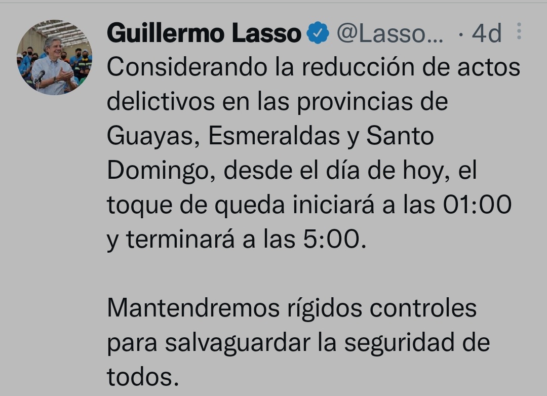 cesarboleda's tweet photo. #LassoMiente mientras #LassoEsUnFracaso y sus acólitos viven en una BURBUJA, el pueblo se desangra y vive en zozobra por la inoperancia e ineptitud de este DESGOBIERNO #FueraLassoFuera #ReaccionaEc (el video corresponde al hospital de Chone) @PoliciaEcuador @MashiRafael https://t.co/2TvdGfweRs