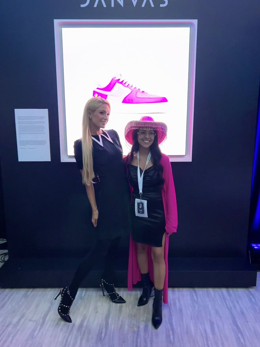 creatressart's tweet photo. Finally got a moment to sit down and mint my sculpture from the 11:11 event 🦋 100 editions because I loved the symbology of this performance and this event on 11/11/22 I also made it only .01 ETH because I want everyone to share a bit of the magic✨
https://t.co/HX08PF1j62 https://t.co/0ekguU6JMw