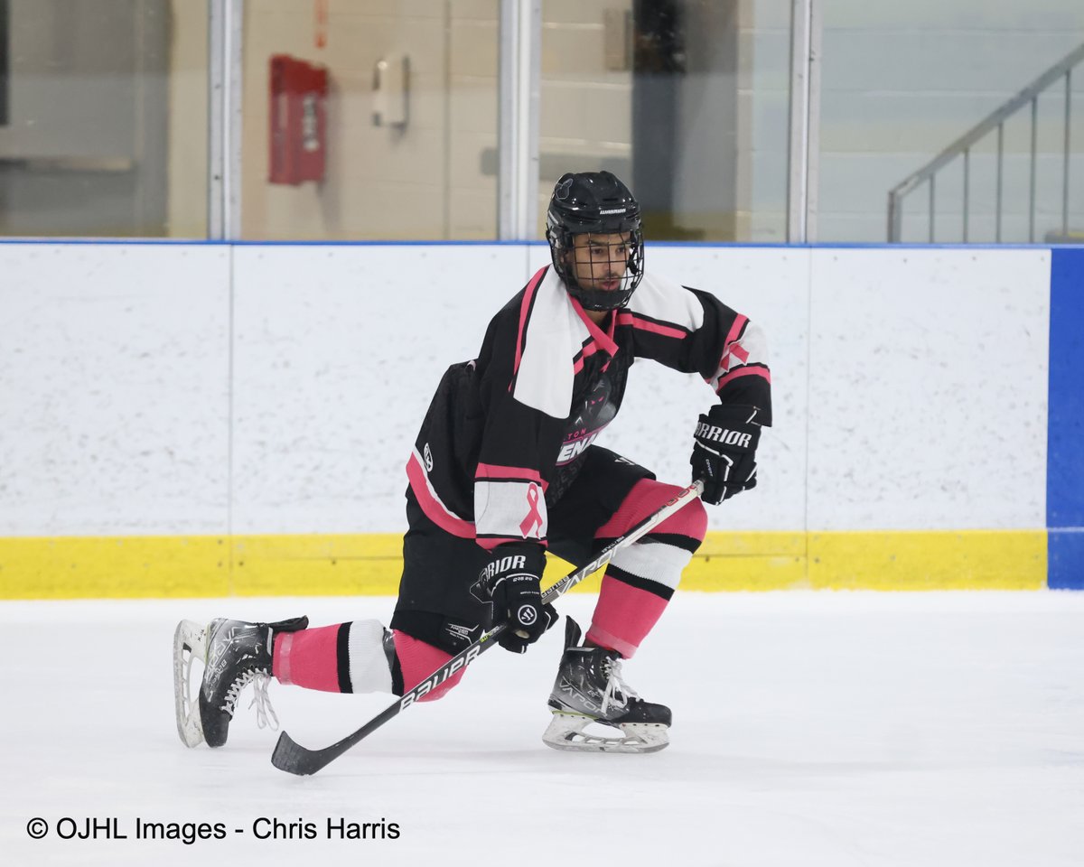 chriscapturedit's tweet photo. MILTON, ON - @OJHLCougars vs @MenaceOJHL - 4-1 Menace after 2! - © OJHL Images Chris Harris @ojhlofficial #leagueofchoice #Menacing #FearTheDarkness #Pinkintherink #CougarCountry https://t.co/aROuJ9nhc5