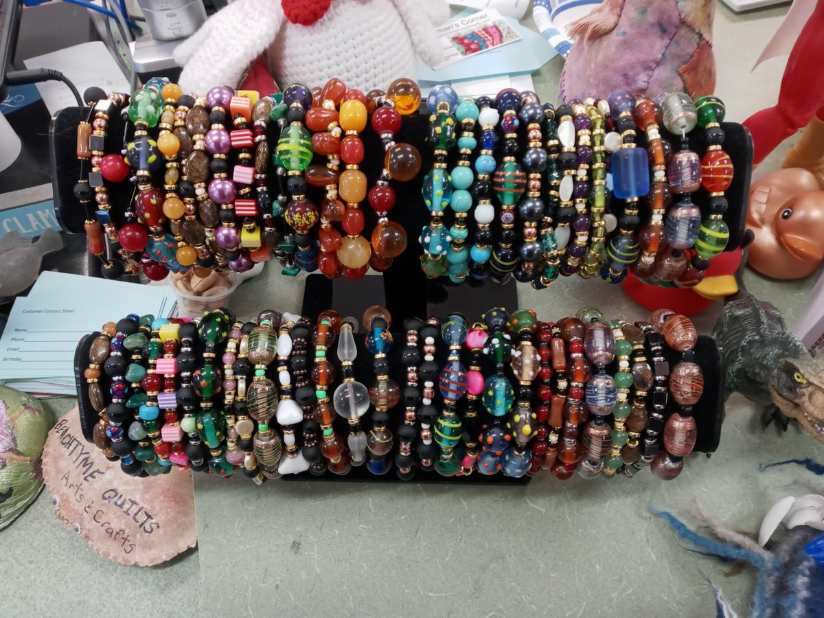large selection of handmade bracelets on our Shopify store!  They make great gifts and stocking stuffers!
snowmanscorner.myshopify.com
#shopify #jewelry #gifts #holidays #bracelets